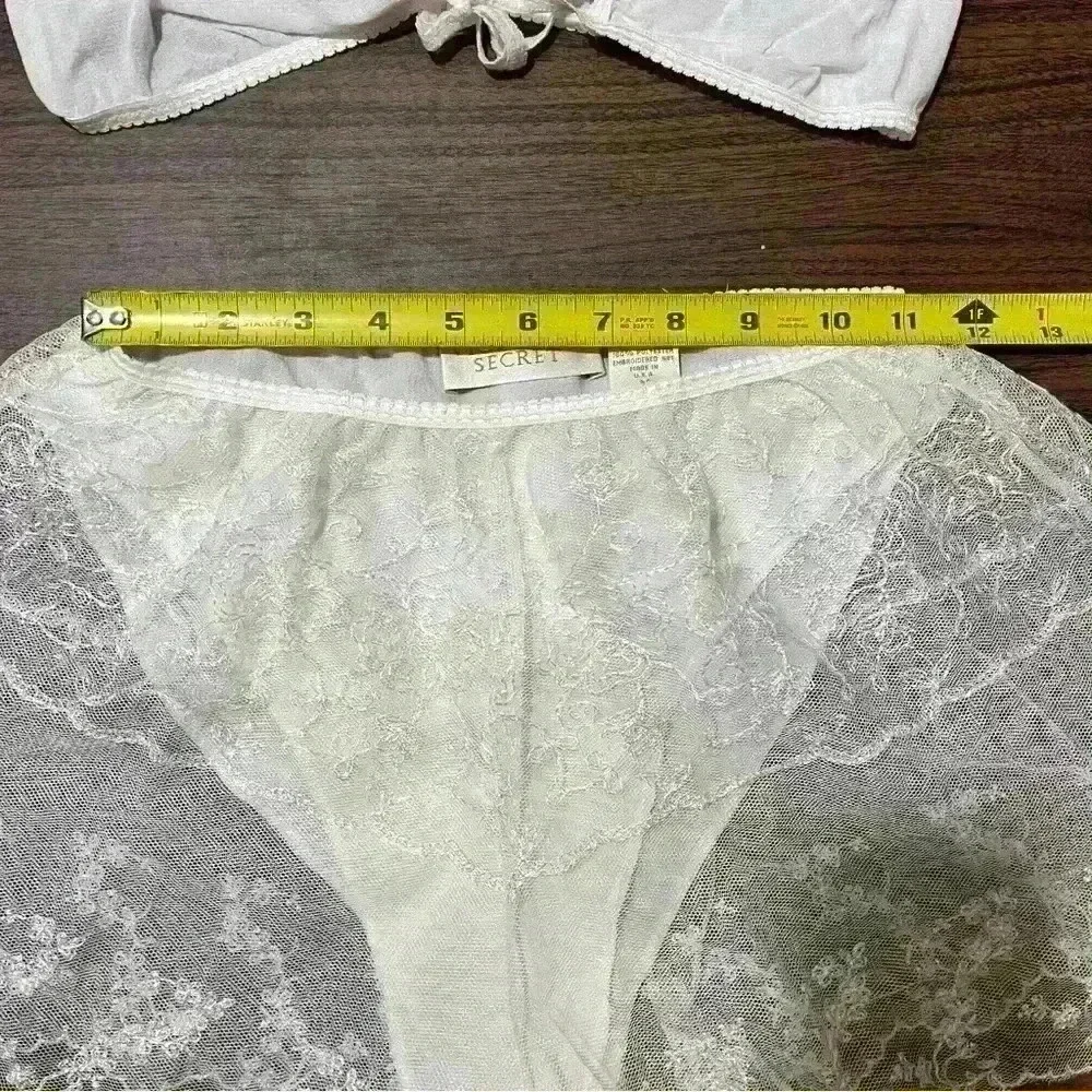 NWT Vintage Victorias Secret 1980s Gold Label Lace Bra Bralette Panties Set Sz M